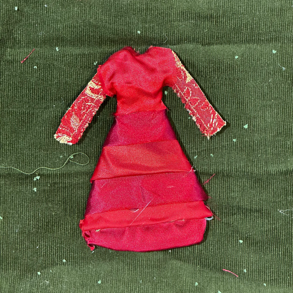 la signora con il vestito rosso cover 2
